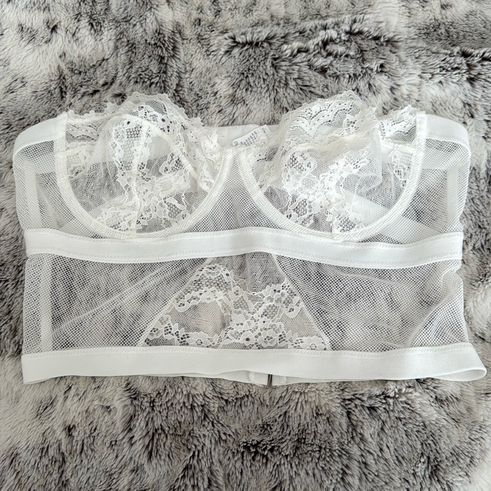 White Lace Corset